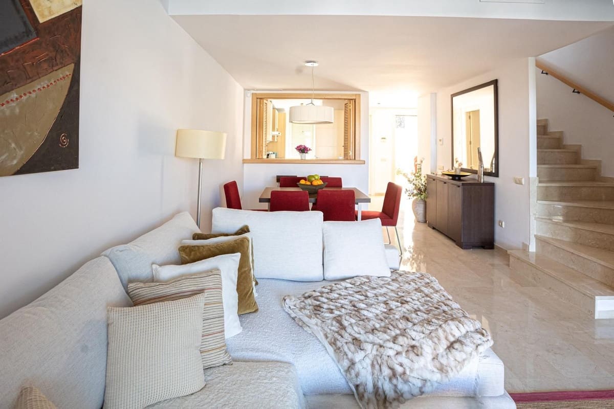 3 bedroom Townhouse for rent in La Cala Golf with pool - € 2,850 (Ref: 9296166)