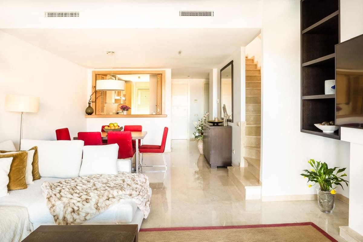 3 bedroom Townhouse for rent in La Cala Golf with pool - € 2,850 (Ref: 9296166)