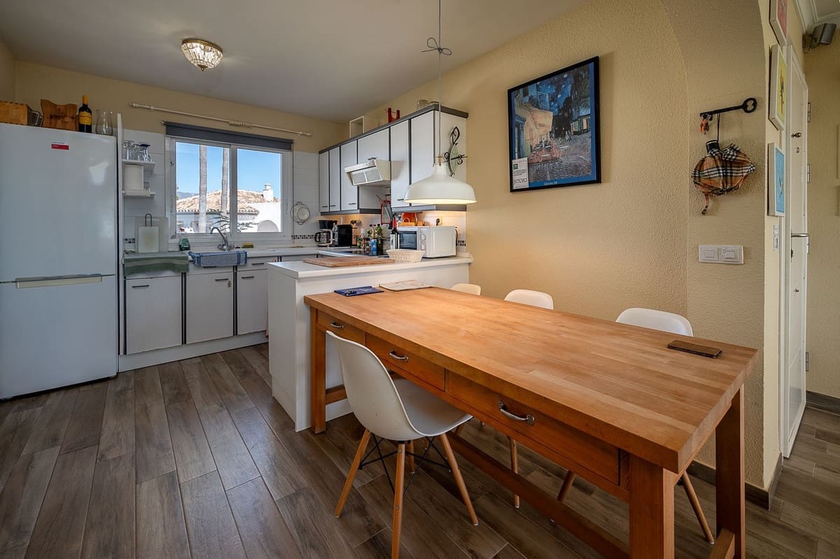 2 bedroom Apartment for sale in Mijas with pool - € 375,000 (Ref: 9324500)