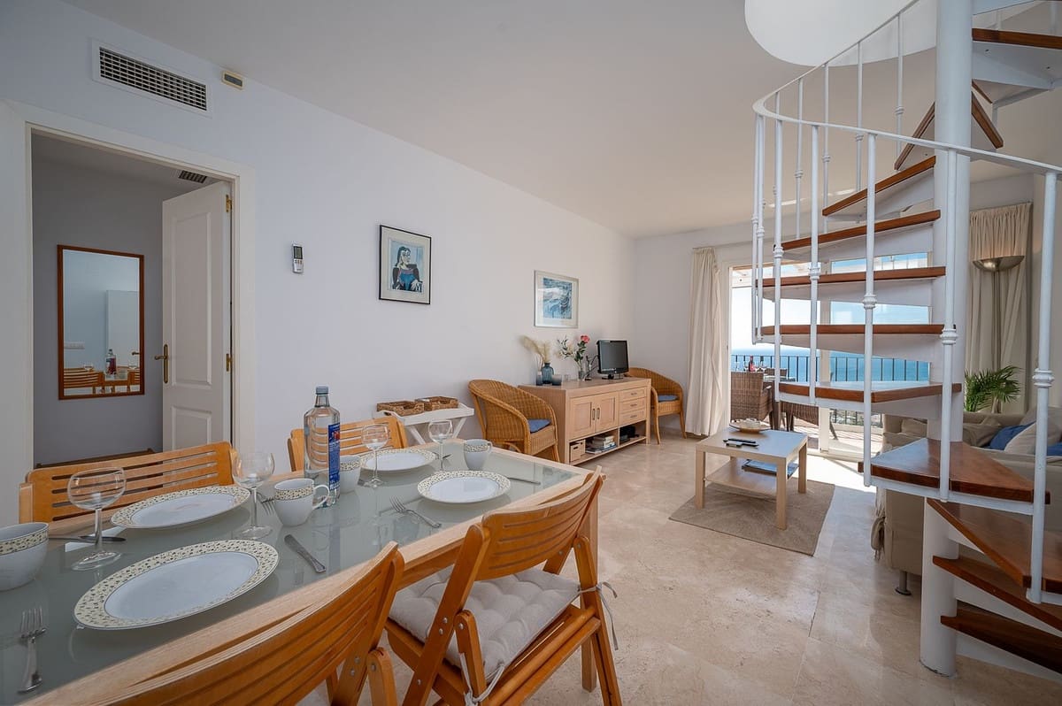 2 soverom Penthouse til salgs i Riviera del Sol med svømmebasseng garasje - € 348 500 (Ref: 9343516)