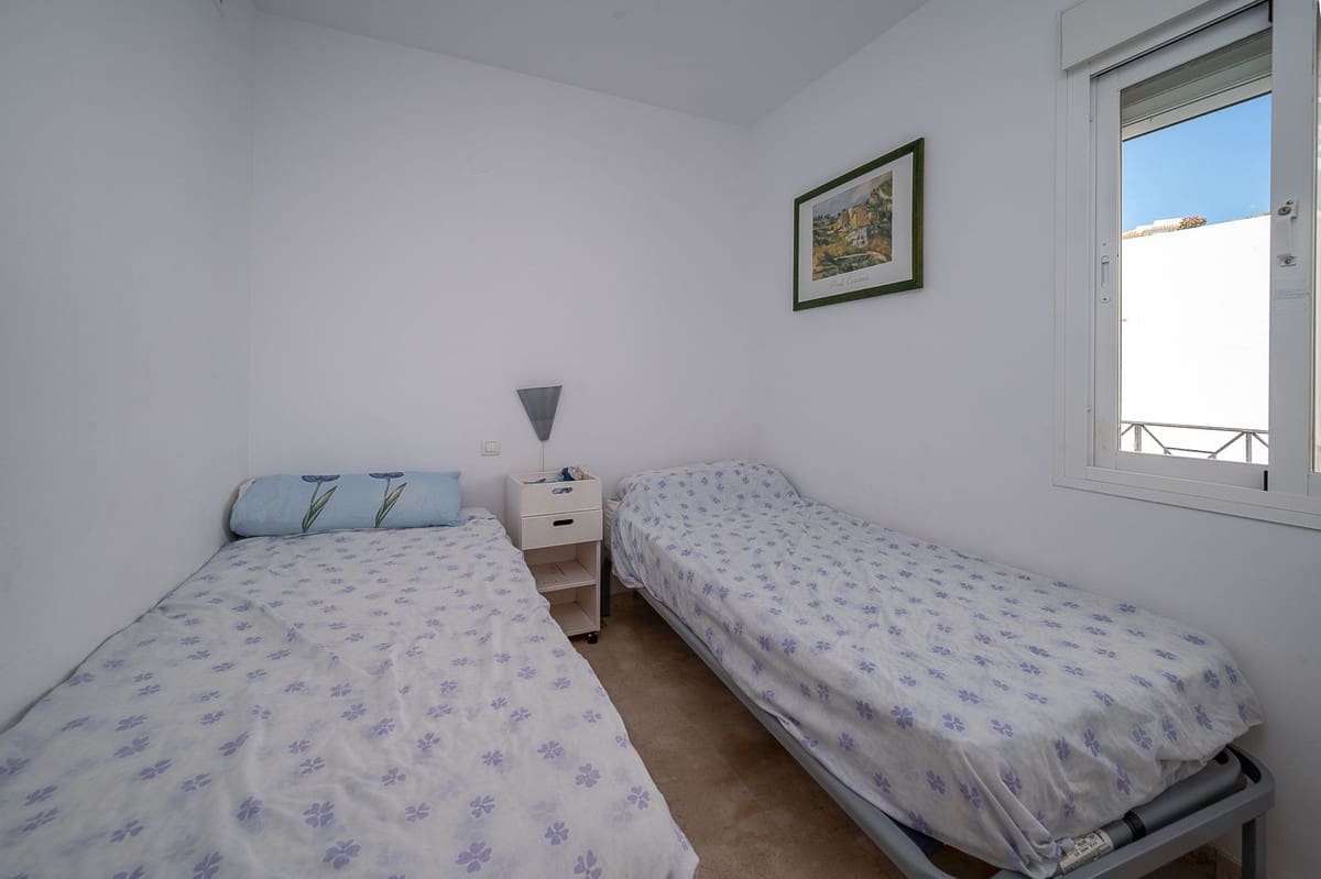 2 soverom Penthouse til salgs i Riviera del Sol med svømmebasseng garasje - € 348 500 (Ref: 9343516)