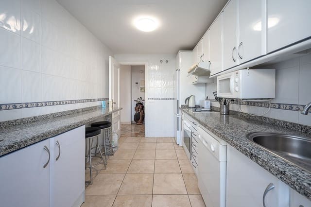 2 quarto Apartamento para venda em La Cala de Mijas, Mijas com piscina - 375 000 € (Ref: 9379884)