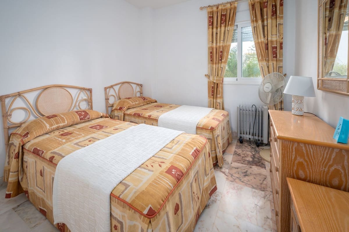 2 quarto Apartamento para venda em La Cala de Mijas com piscina - 375 000 € (Ref: 9379884)