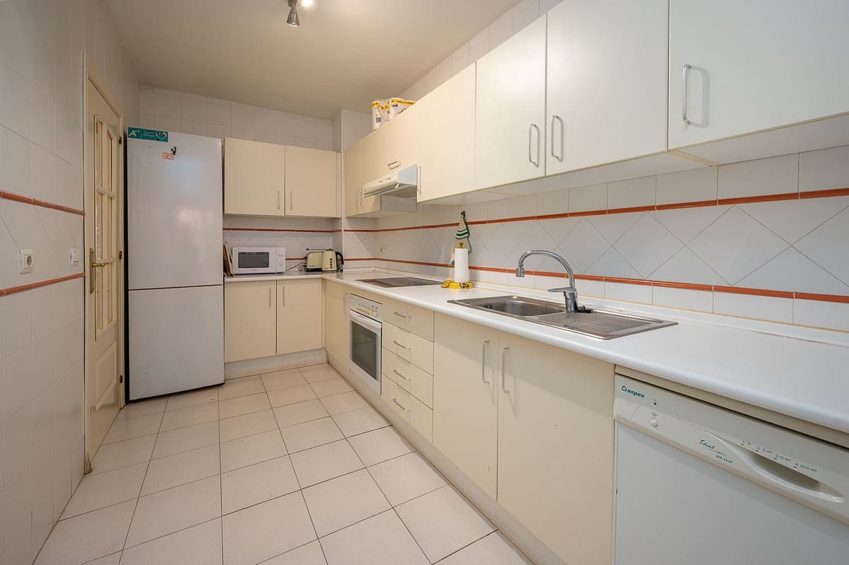 3 bedroom Apartment for sale in El Faro with garage - € 449,000 (Ref: 9412290)