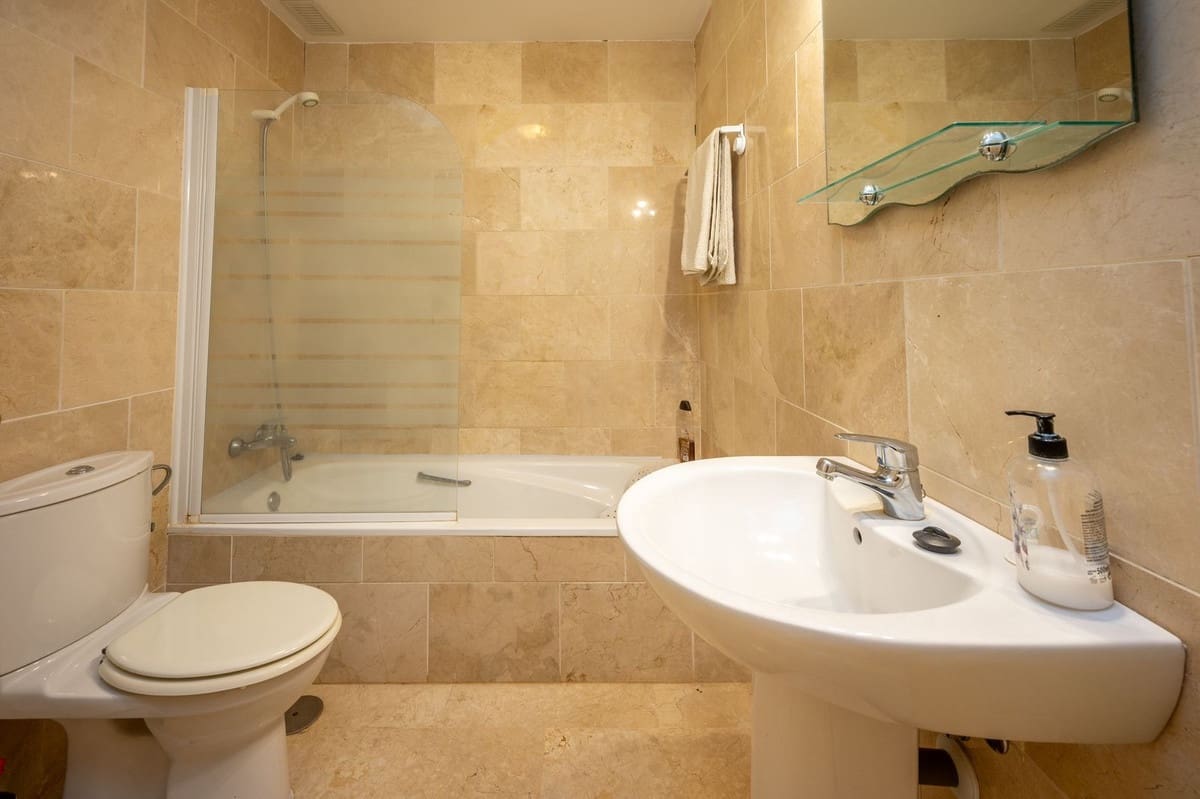 3 bedroom Apartment for sale in El Faro with garage - € 449,000 (Ref: 9412290)