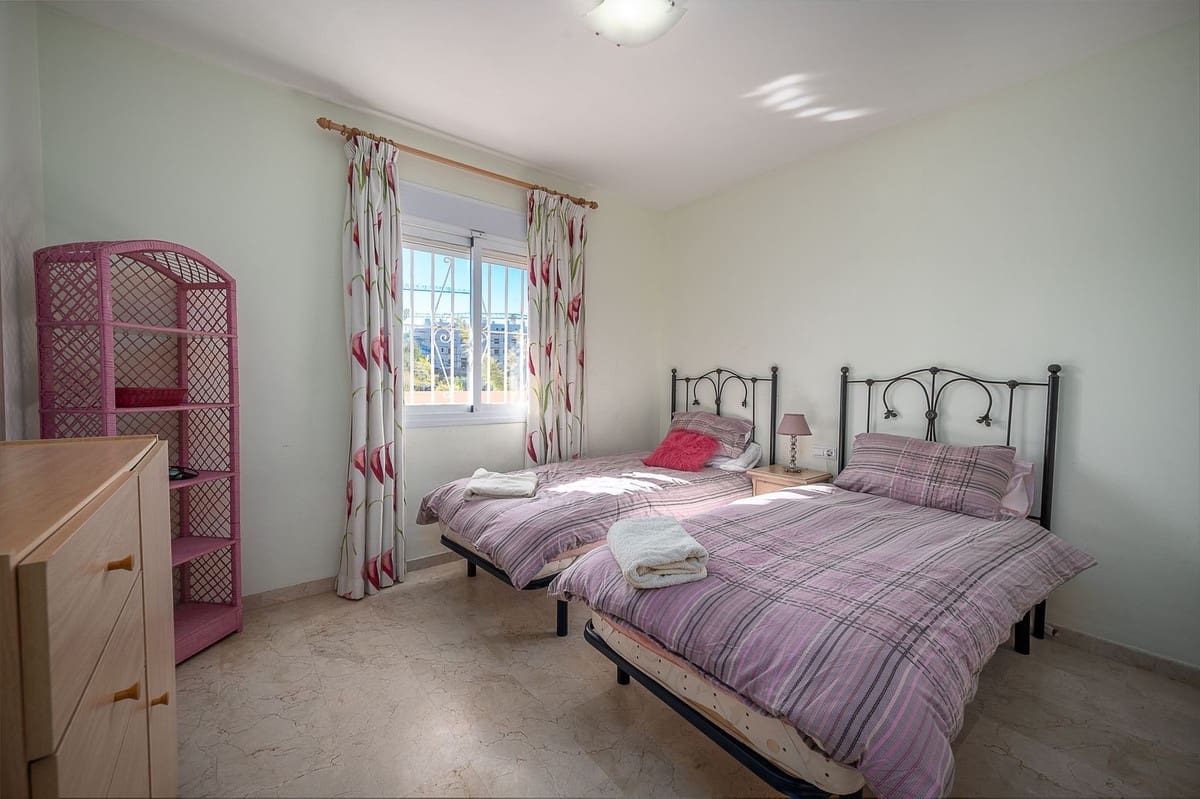 3 bedroom Apartment for sale in El Faro with garage - € 449,000 (Ref: 9412290)