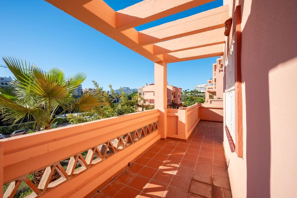 3 bedroom Apartment for sale in El Faro with garage - € 449,000 (Ref: 9412290)