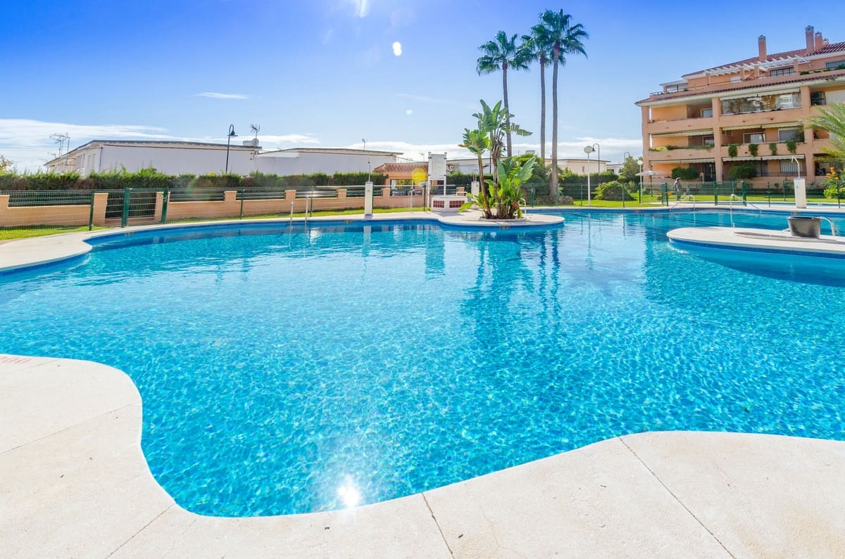 Apartamento de 2 habitaciones en La Cala de Mijas en venta con piscina garaje - 499.950 € (Ref: 9438772)