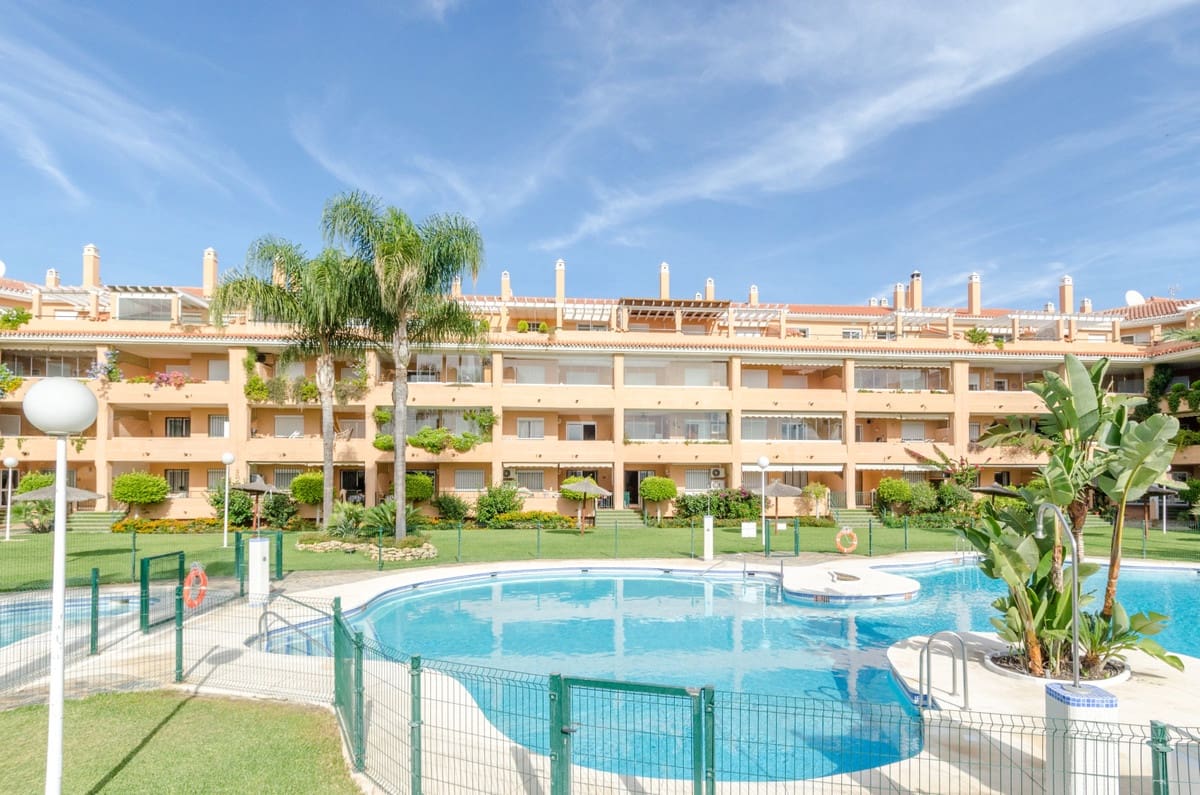 2 sovrum Lägenhet till salu i La Cala de Mijas med pool garage - 499 950 € (Ref: 9438772)