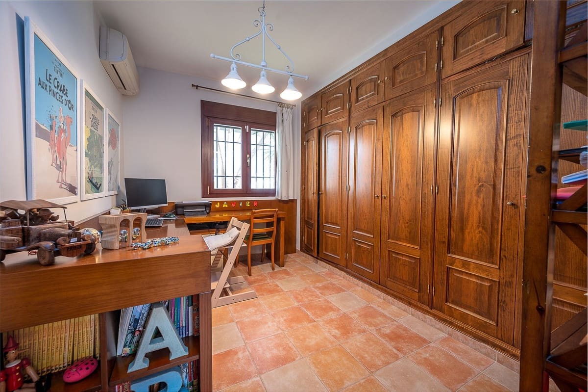 5 soveværelse Villa til salg i Mijas Golf med swimmingpool garage - € 1.150.000 (Ref: 9447255)