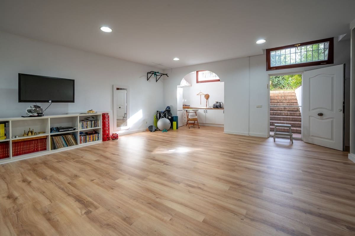 5 soveværelse Villa til salg i Mijas Golf med swimmingpool garage - € 1.150.000 (Ref: 9447255)