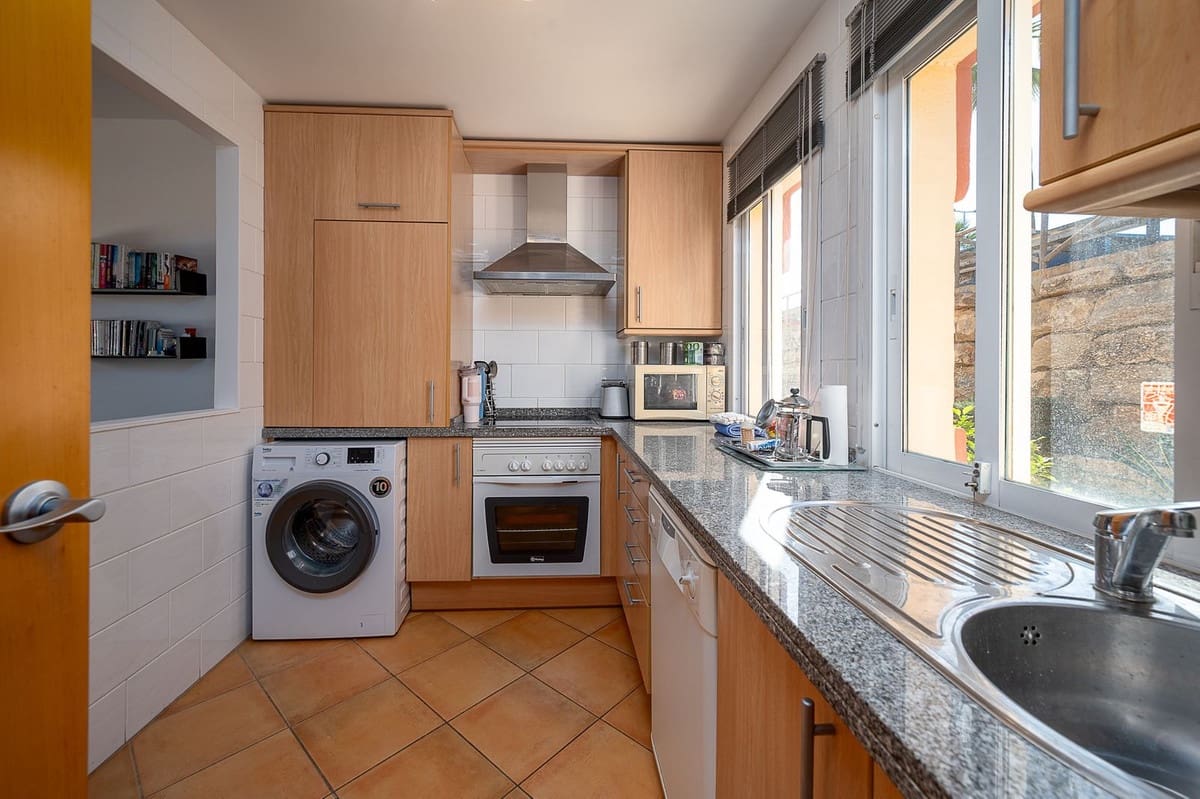 2 makuuhuone Huoneisto myytävänä paikassa La Cala de Mijas mukana uima-altaan 
autotalli - 349 950 € (Ref: 9490019)