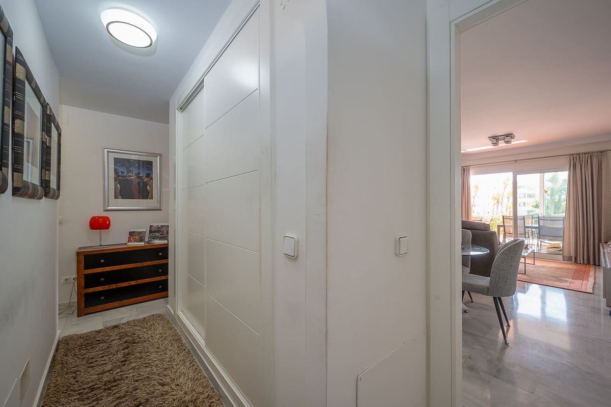 Apartamento de 2 habitaciones en Mijas Costa en venta con piscina garaje - 399.950 € (Ref: 9523078)