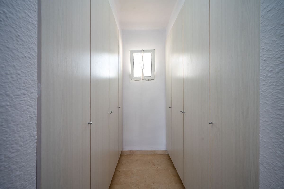 Casa de 3 habitaciones en Riviera del Sol en venta con piscina garaje - 450.000 € (Ref: 9525513)