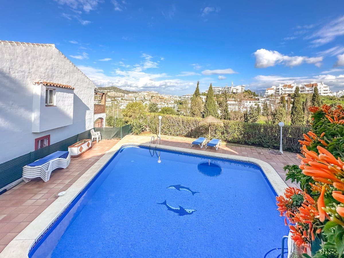 Casa de 3 habitaciones en Riviera del Sol en venta con piscina garaje - 450.000 € (Ref: 9525513)