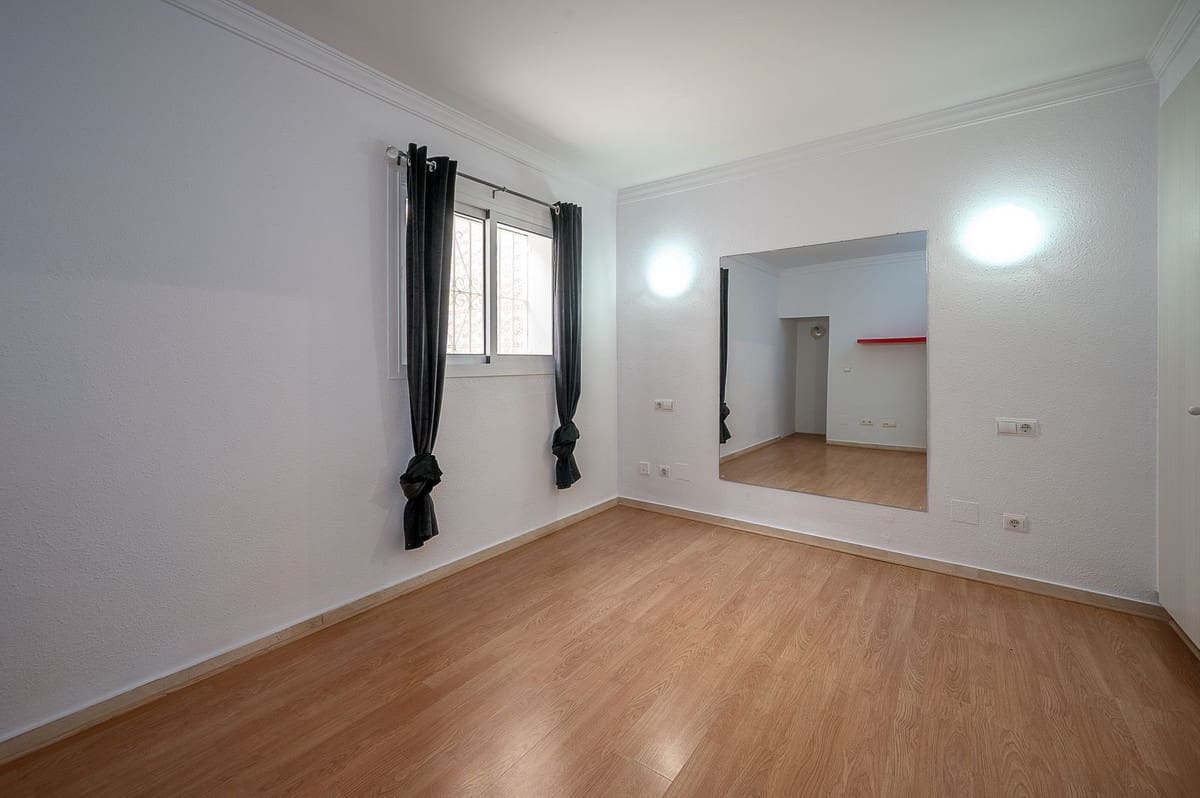 3 soverom Hus til salgs i Riviera del Sol med svømmebasseng garasje - € 395 000 (Ref: 9525513)