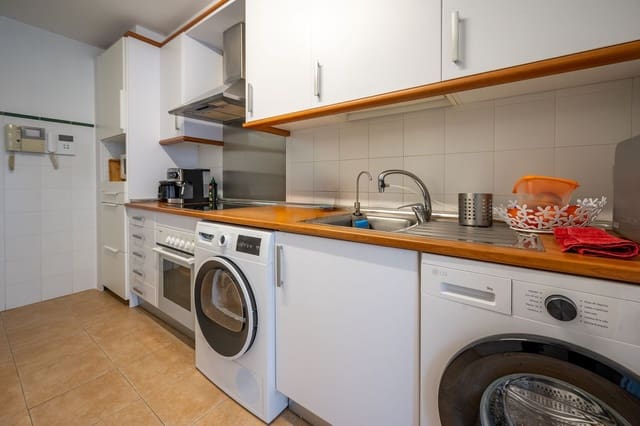 3 makuuhuone Omakotitalo myytävänä paikassa El Chaparral, Mijas mukana uima-altaan 
autotalli - 365 000 € (Ref: 9553090)