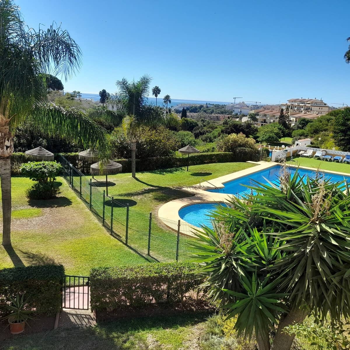 2 bedroom Apartment for sale in El Faro with pool - € 259,995 (Ref: 9566509)