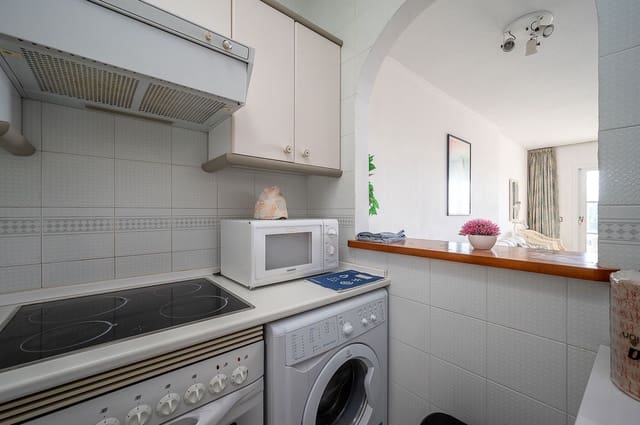 2 sypialnia Apartament na sprzedaż w El Faro, Mijas z basenem - 259 995 € (Ref: 9566509)