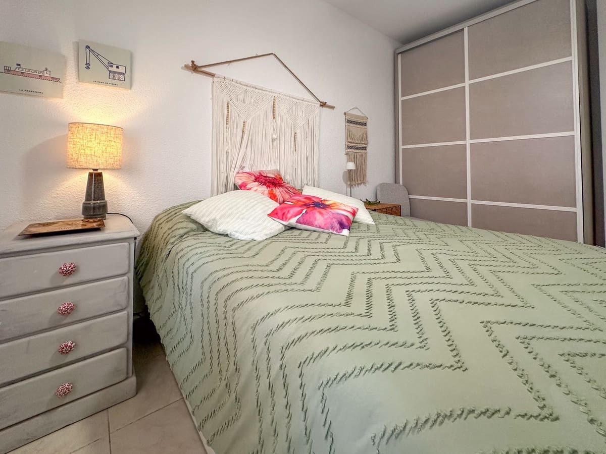 2 makuuhuone Huoneisto myytävänä paikassa Riviera del Sol mukana uima-altaan 
autotalli - 350 000 € (Ref: 9585064)