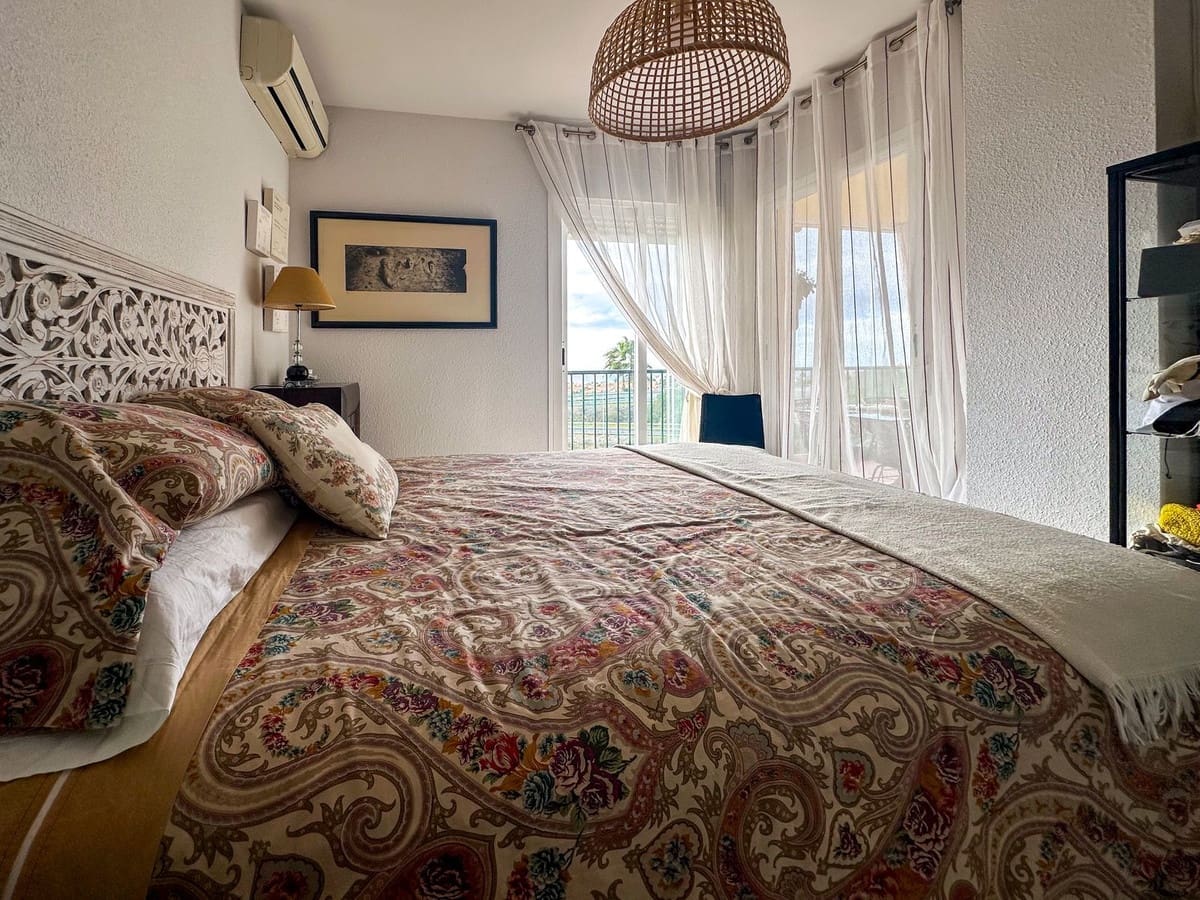 2 makuuhuone Huoneisto myytävänä paikassa Riviera del Sol mukana uima-altaan 
autotalli - 350 000 € (Ref: 9585064)