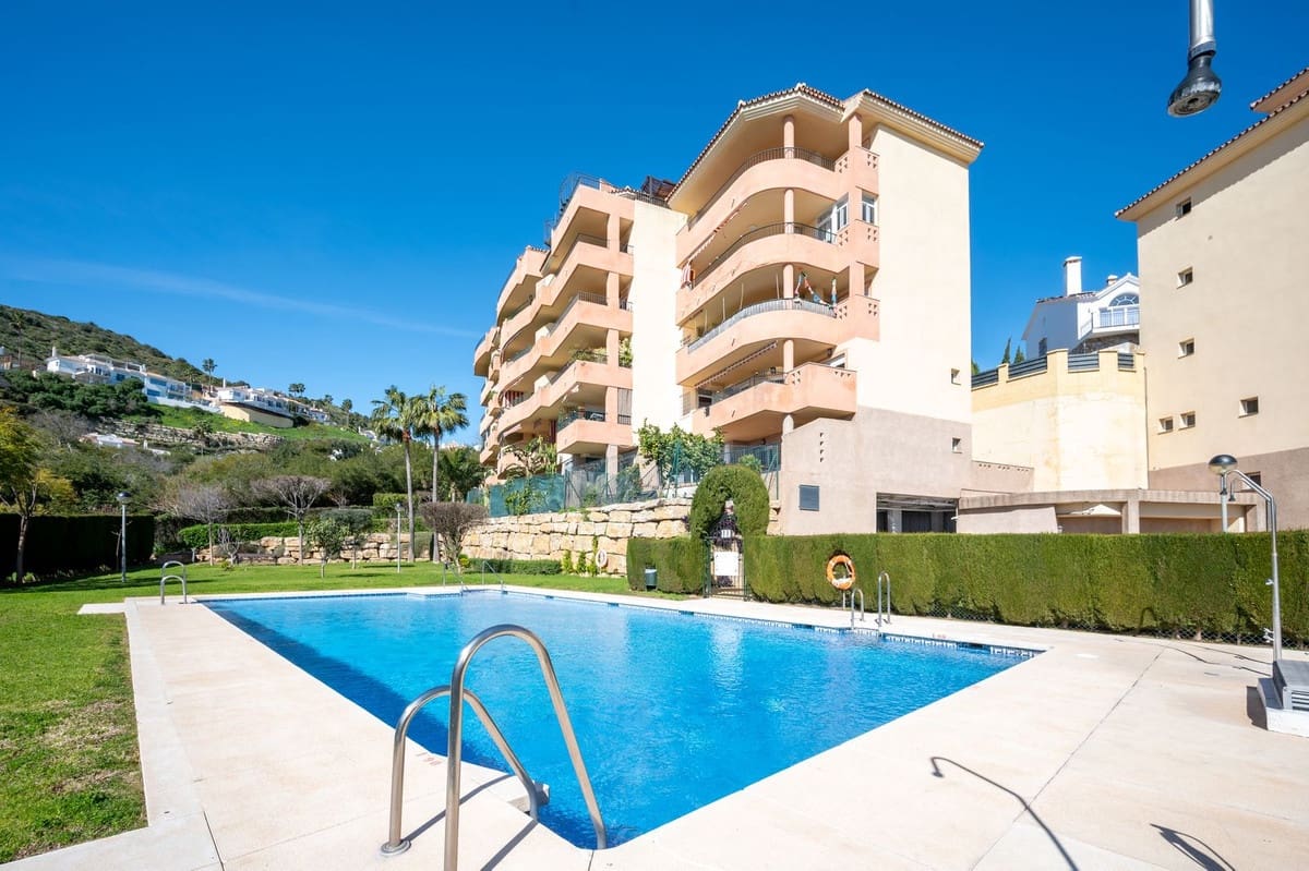 2 bedroom Apartment for sale in Riviera del Sol with pool garage - € 339,000 (Ref: 9585064)
