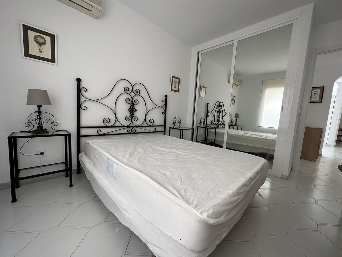 3 slaapkamer Appartement te huur in La Cala de Mijas met zwembad - € 1.800 (Ref: 9610038)