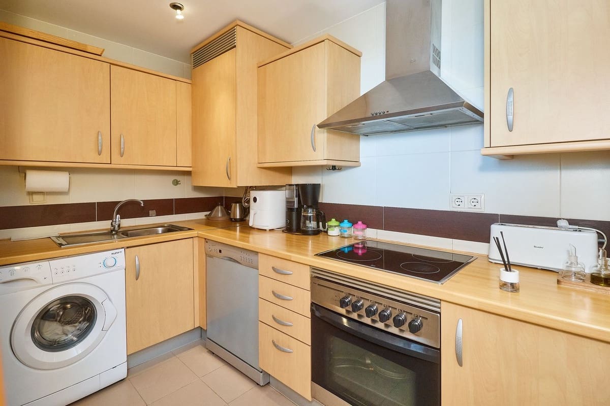 1 makuuhuone Huoneisto vuokrattavana paikassa La Cala de Mijas mukana uima-altaan 
autotalli - 1 300 € (Ref: 9614141)