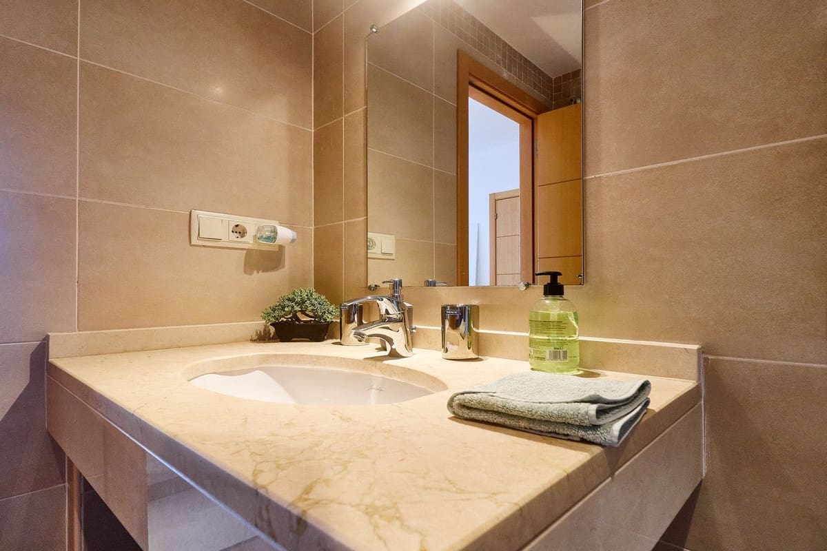 1 makuuhuone Huoneisto vuokrattavana paikassa La Cala de Mijas mukana uima-altaan 
autotalli - 1 300 € (Ref: 9614141)