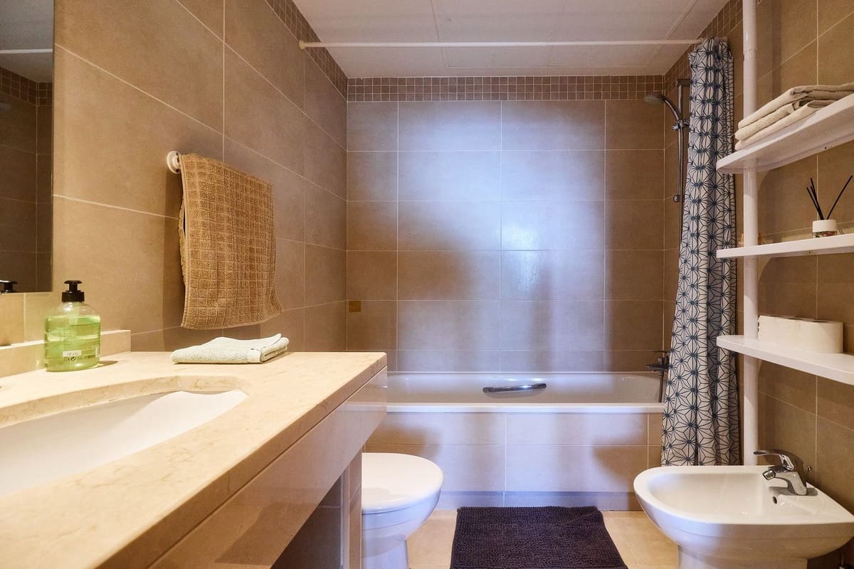 1 makuuhuone Huoneisto vuokrattavana paikassa La Cala de Mijas mukana uima-altaan 
autotalli - 1 300 € (Ref: 9614141)