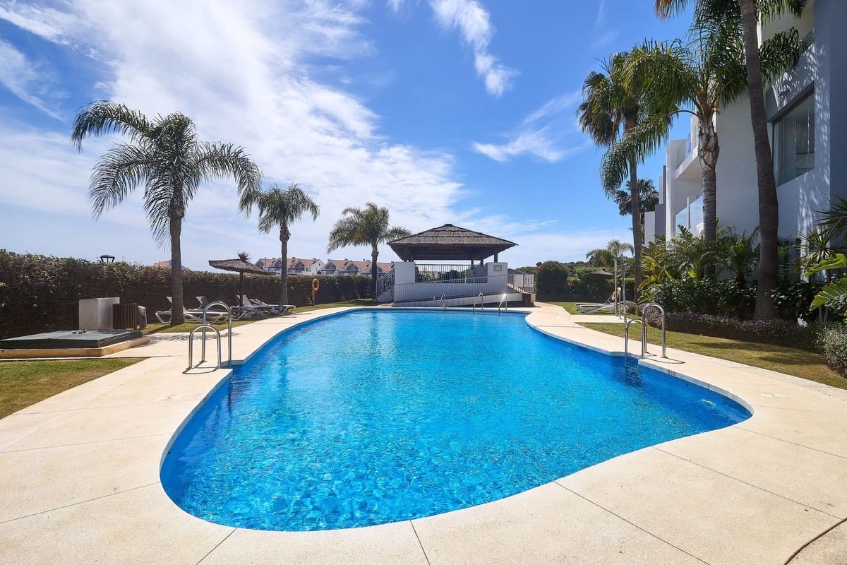 1 makuuhuone Huoneisto vuokrattavana paikassa La Cala de Mijas mukana uima-altaan 
autotalli - 1 300 € (Ref: 9614141)