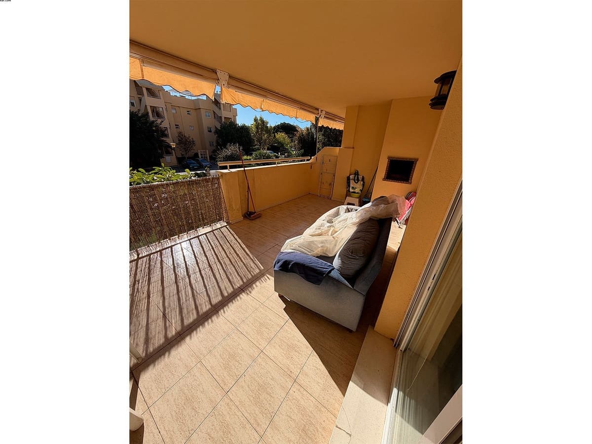 1 bedroom Apartment for rent in Calahonda with pool - € 1,200 (Ref: 9617902)