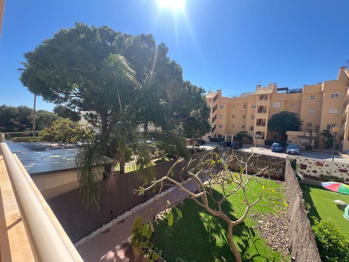 1 Zimmer Apartment zu vermieten in Calahonda mit Pool - 1.200 € (Ref: 9617902)