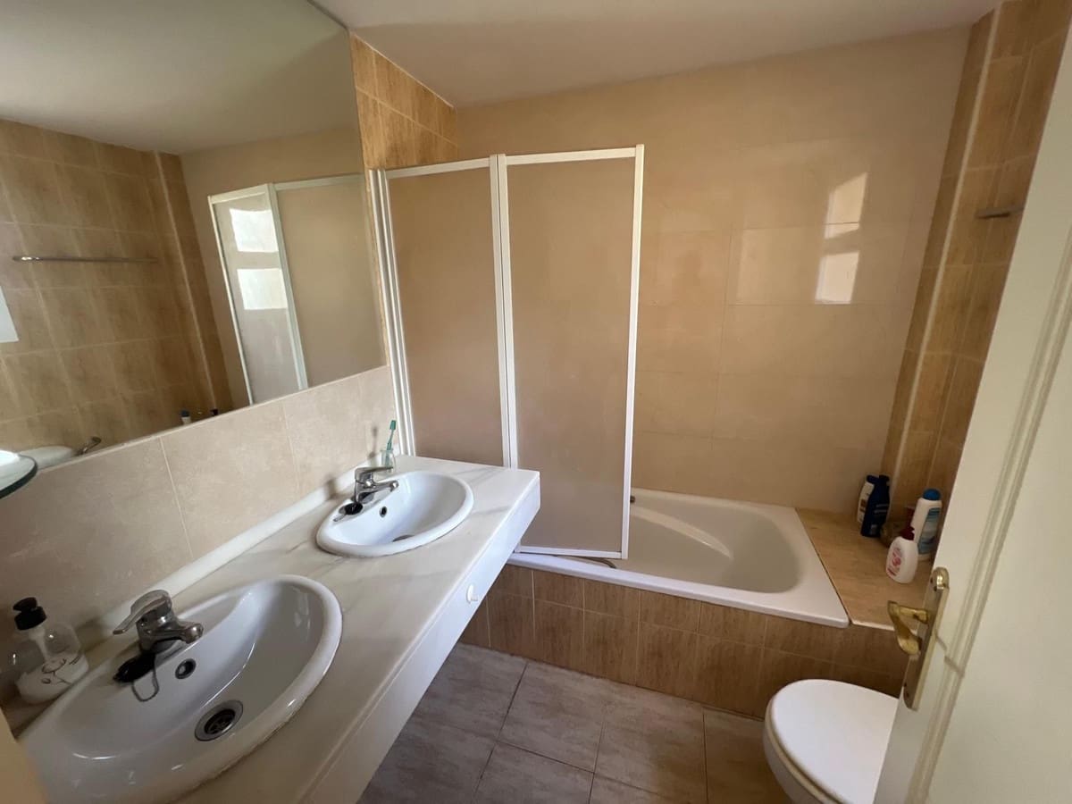 1 Zimmer Apartment zu vermieten in Calahonda mit Pool - 1.200 € (Ref: 9617902)