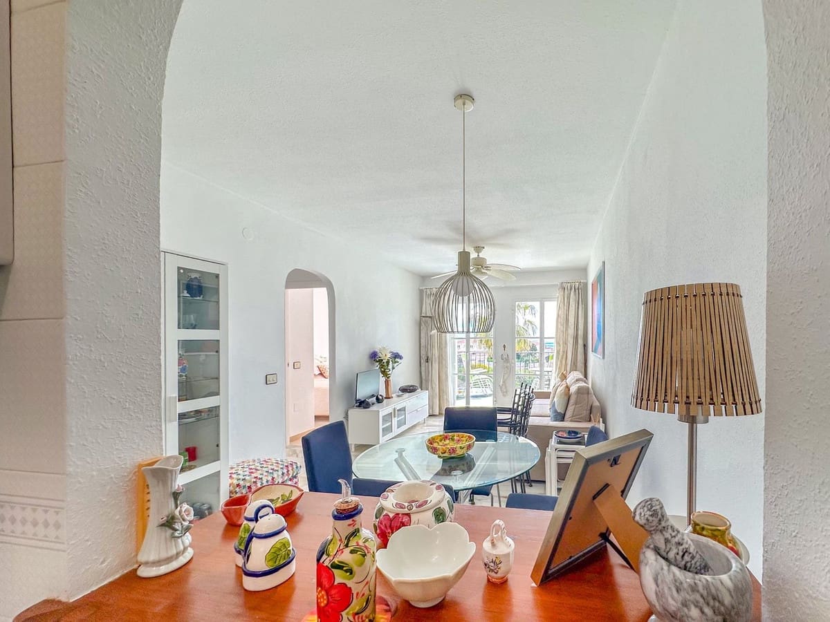 2 quarto Penthouse para venda em El Faro com piscina - 265 000 € (Ref: 9669278)