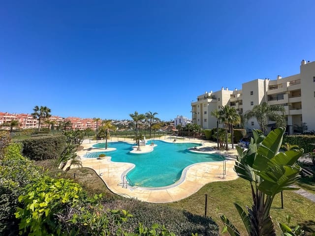 2 bedroom Apartment for sale in Mijas Costa, Mijas with pool garage - € 425,000 (Ref: 9685505)