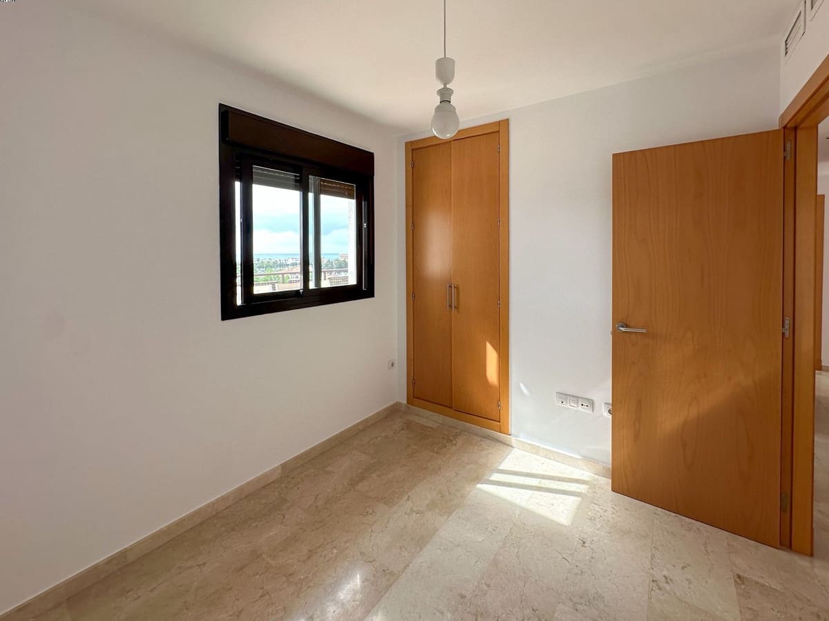 3 soverom Penthouse til leie i La Cala de Mijas med svømmebasseng garasje - € 2 200 (Ref: 9802733)