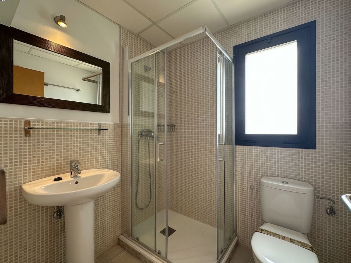 3 soverom Penthouse til leie i La Cala de Mijas med svømmebasseng garasje - € 2 200 (Ref: 9802733)