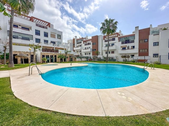3 soverom Penthouse til leie i La Cala de Mijas, Mijas med svømmebasseng garasje - € 2 200 (Ref: 9802733)