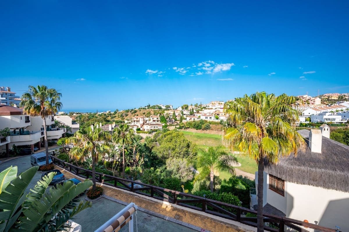 3 sovrum Villa till salu i Mijas med garage - 499 950 € (Ref: 9813574)