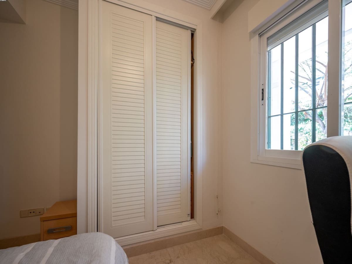 3 sypialnia Apartament do wynajęcia w La Cala de Mijas z basenem garażem - 1 600 € (Ref: 9821260)