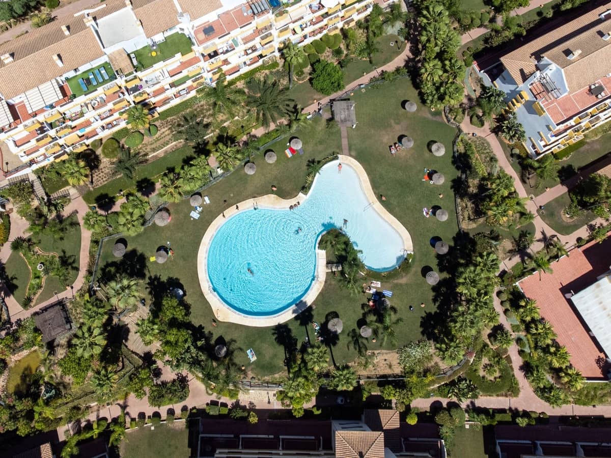 3 sypialnia Apartament do wynajęcia w La Cala de Mijas z basenem garażem - 1 600 € (Ref: 9821260)