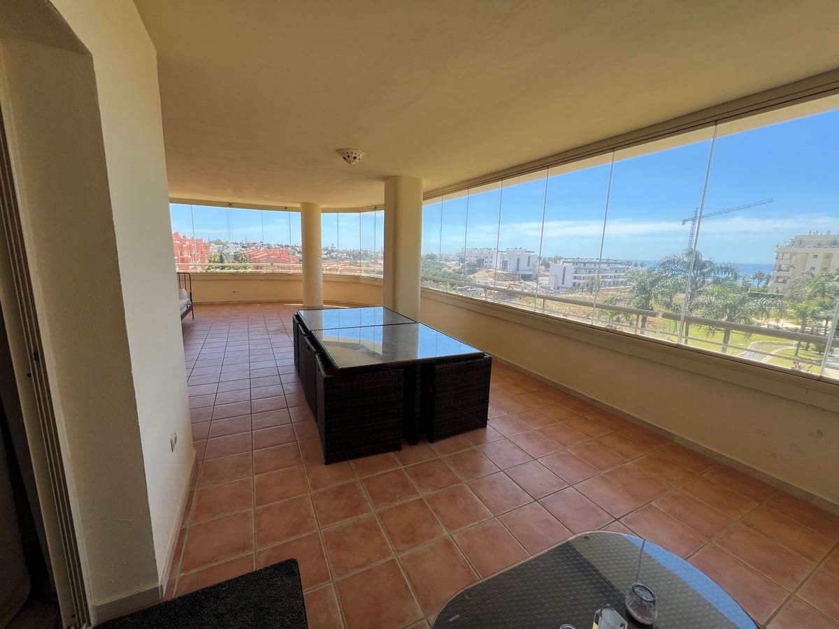 Appartement de 2 chambres à louer à Puerto de la Torre avec garage - 1 800 € (Ref: 9847766)