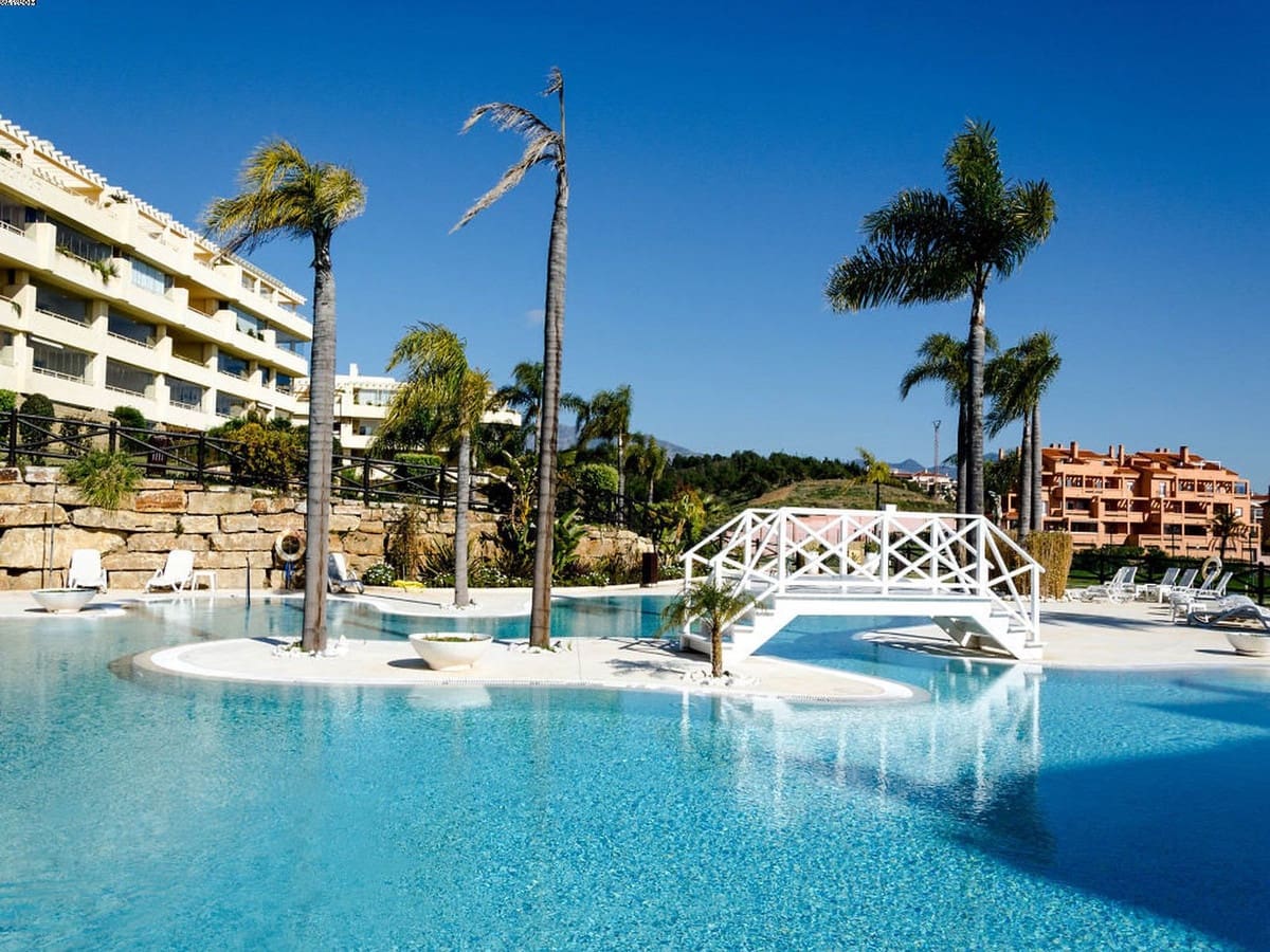 Appartement de 2 chambres à louer à Puerto de la Torre avec garage - 1 800 € (Ref: 9847766)