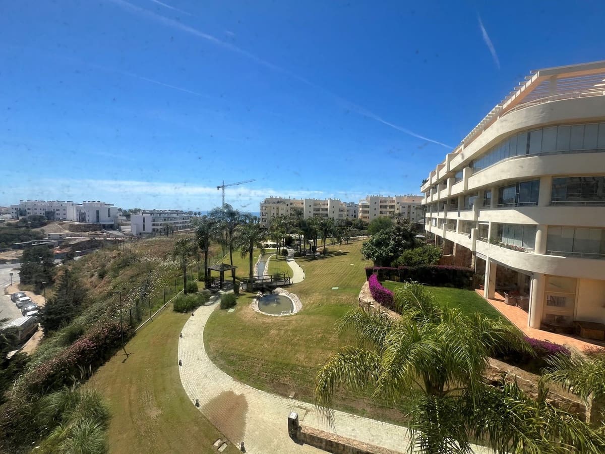 Appartement de 2 chambres à louer à Puerto de la Torre avec garage - 1 800 € (Ref: 9847766)