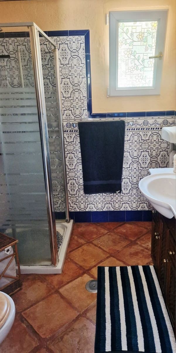 3 soveværelse Villa til salg i La Cala de Mijas med swimmingpool - € 889.950 (Ref: 9872191)