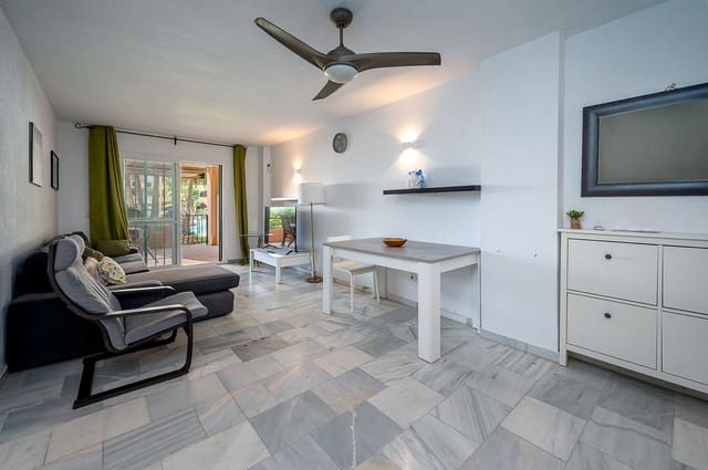 2 makuuhuone Huoneisto myytävänä paikassa La Cala de Mijas, Mijas mukana uima-altaan 
autotalli - 499 000 € (Ref: 9889482)