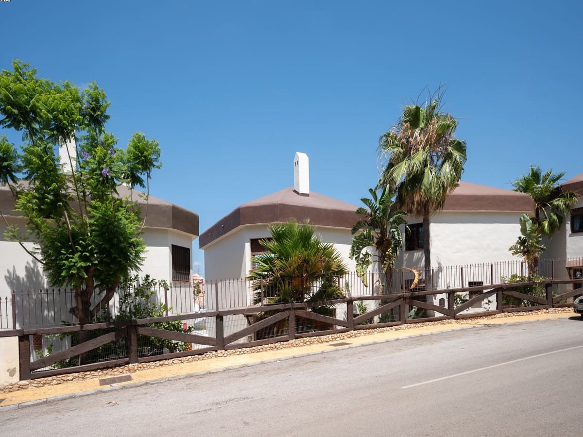 3 chambre Villa/Maison à vendre à Mijas avec garage - 499 950 € (Ref: 9909092)