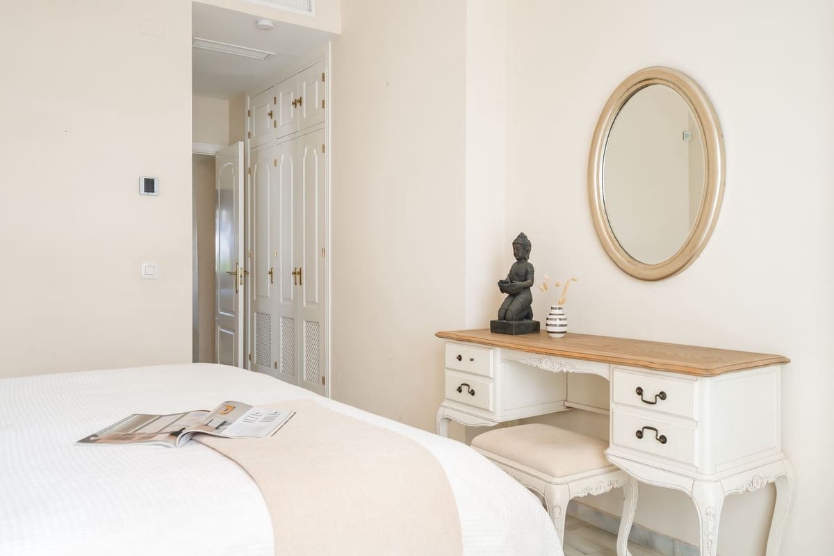 3 bedroom Apartment for sale in La Cala de Mijas with pool garage - € 949,000 (Ref: 9925023)