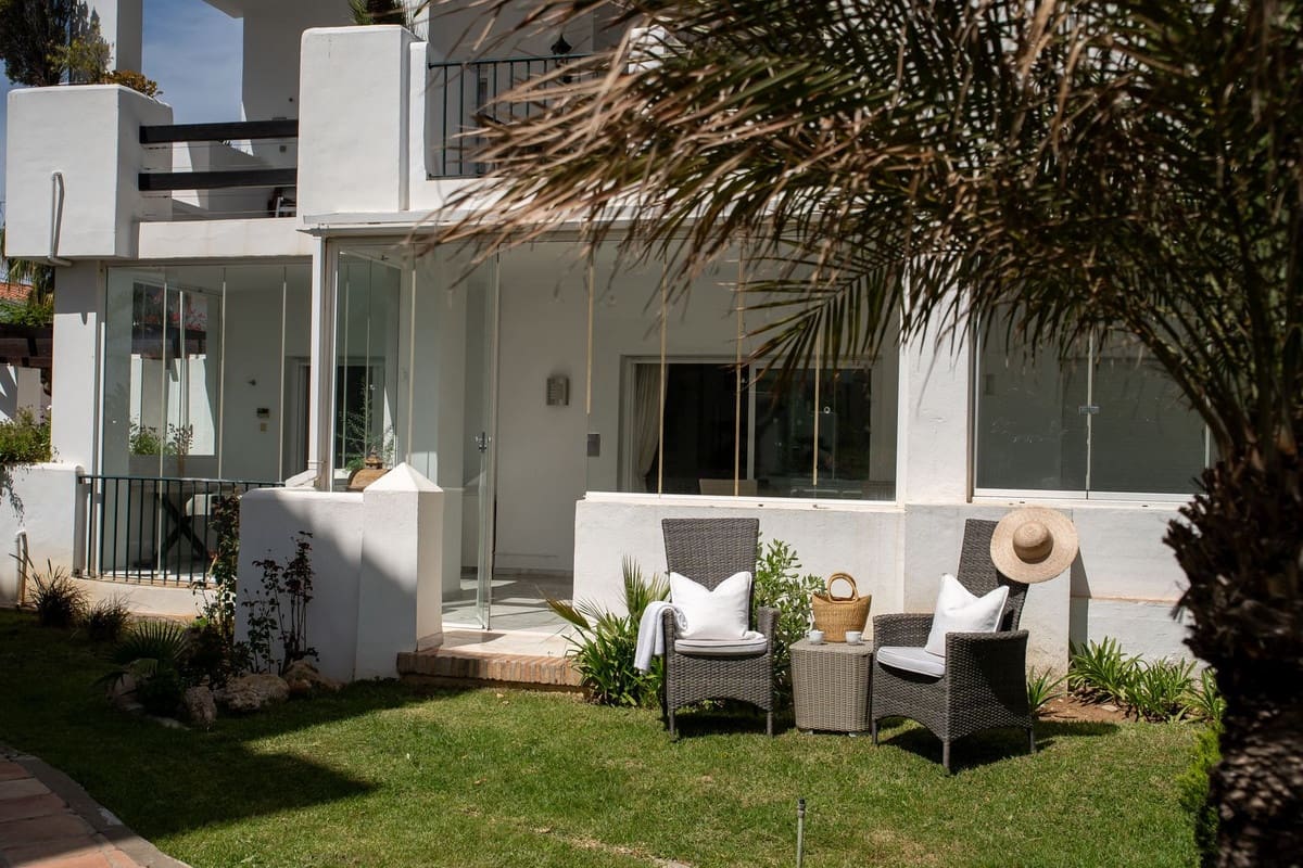 3 bedroom Apartment for sale in La Cala de Mijas with pool garage - € 949,000 (Ref: 9925023)